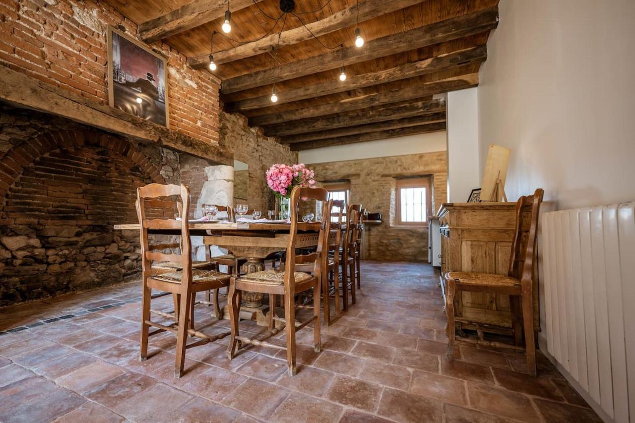 Chambres Et Table D'Hotes - Les Jardins De La Longagne Saussenac エクステリア 写真