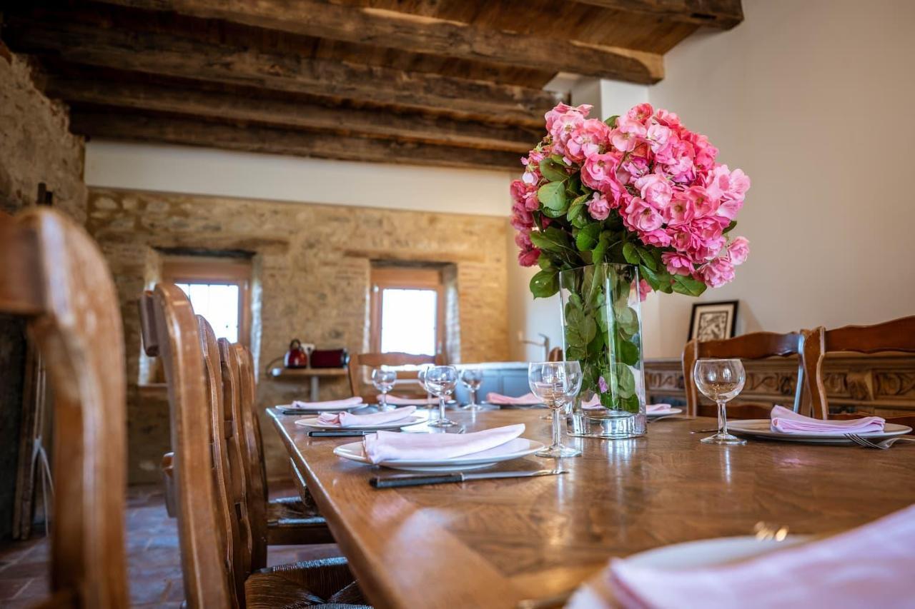 Chambres Et Table D'Hotes - Les Jardins De La Longagne Saussenac エクステリア 写真